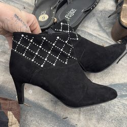 Heel boots