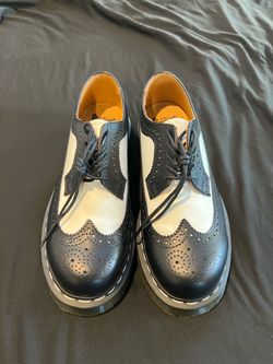 Dr. Martens 3989 Bex Black & White Brogue Shoes – Men’s 8 / Women’s 9