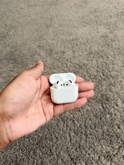 Apple AirPods (3rd Generation)