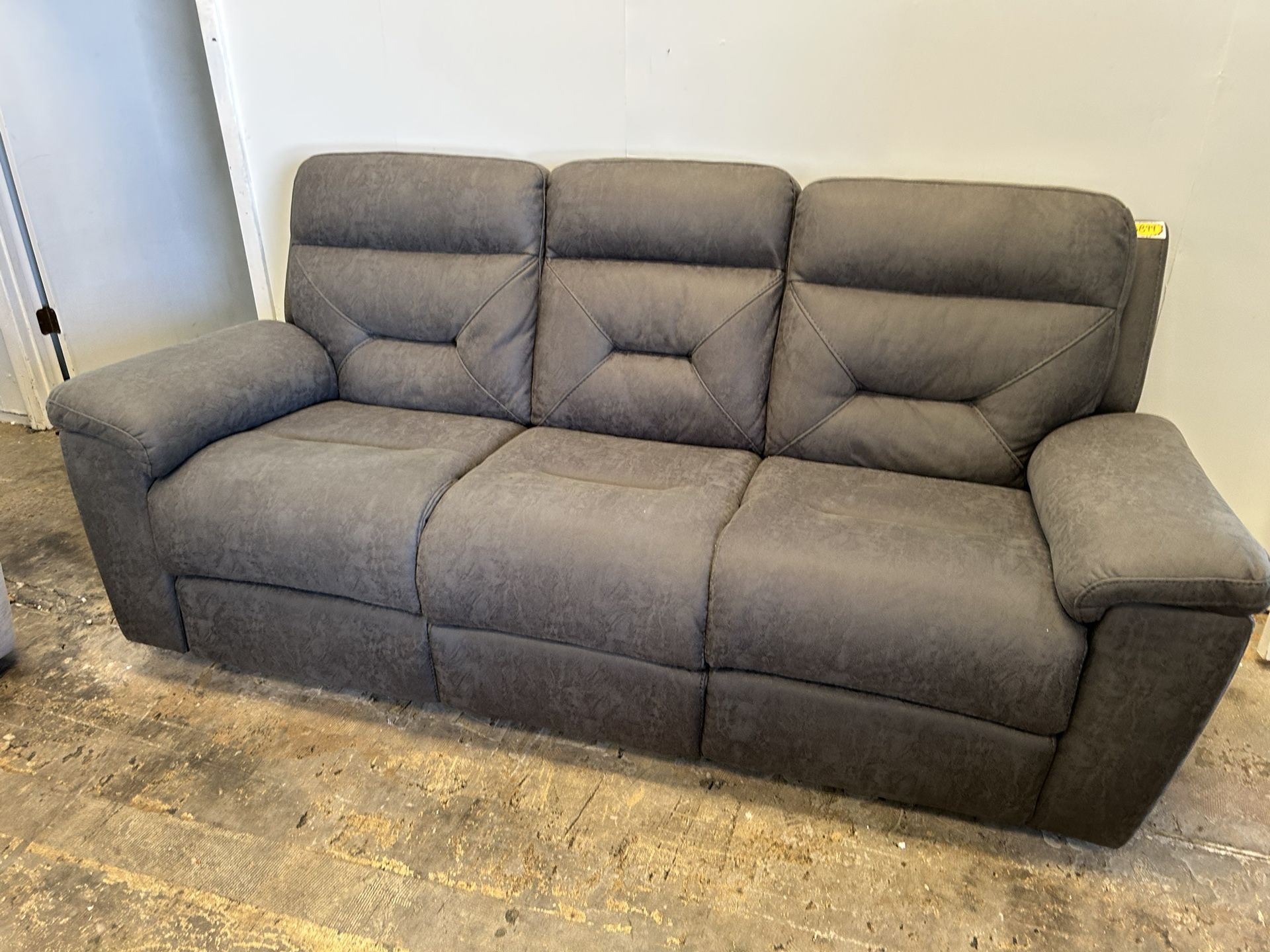 Sofa Recliner flash sale 👌🏻