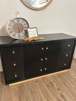 Long Dresser - Tall Dresser Aet