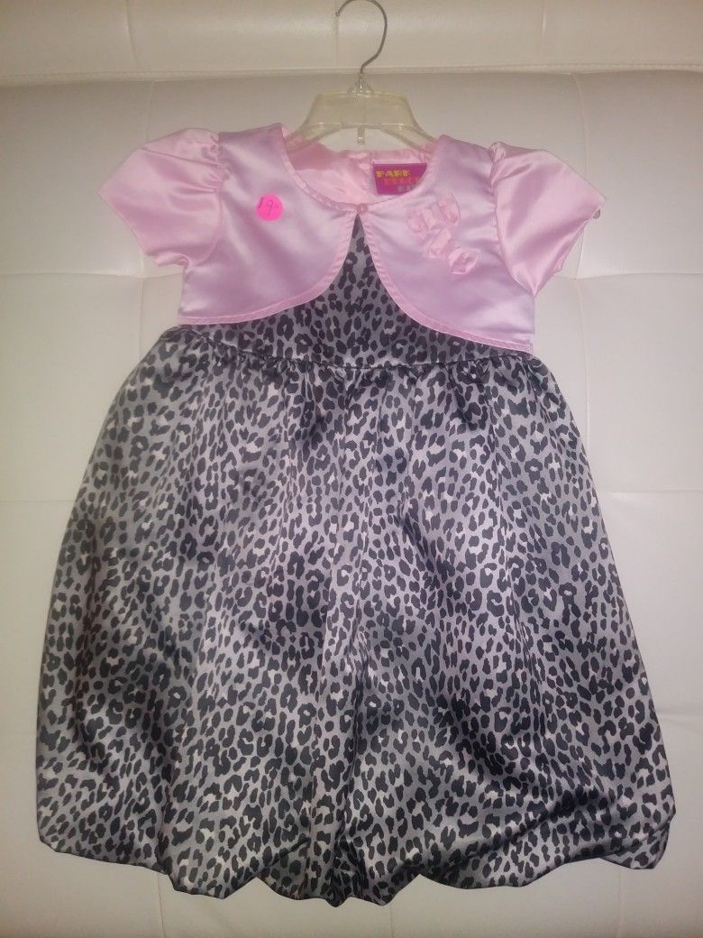 Girls Holiday Dress Size 6!
