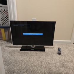 Samsung UN32D4000
32" 720p LED-LCD HDTV