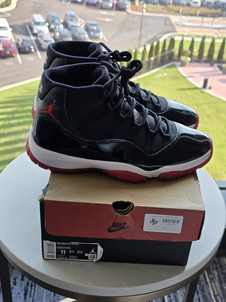 Jordan Retro 11 Bred Size 11 comes with OG Box 9/10 Condition 2016 Release 