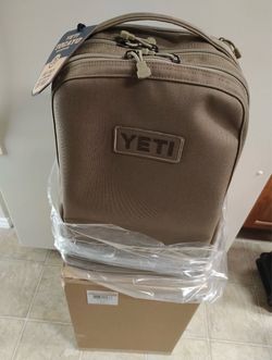 Yeti Tocayo Backpack 26L tan new with tags