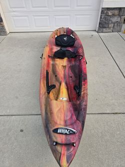 Pelican Premium Ram-X 100 Sit-On-Top Kayak (Lava Pattern)