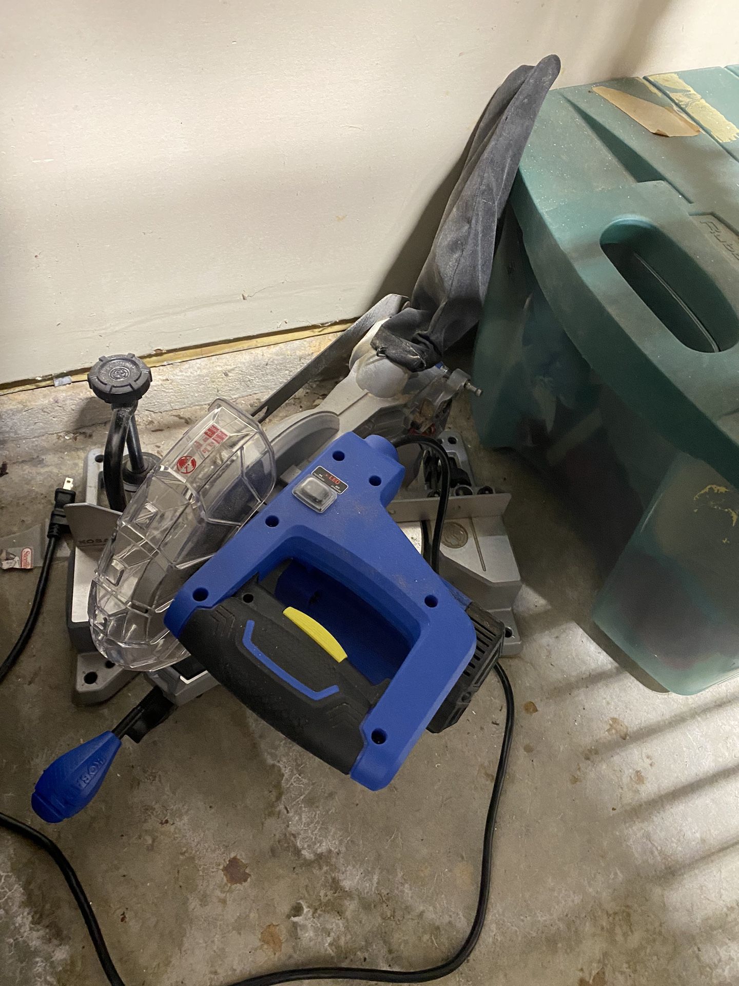 Kobalt Compact 7-1/4-in 10-Amp Single Bevel Sliding Compound Corded Miter Saw