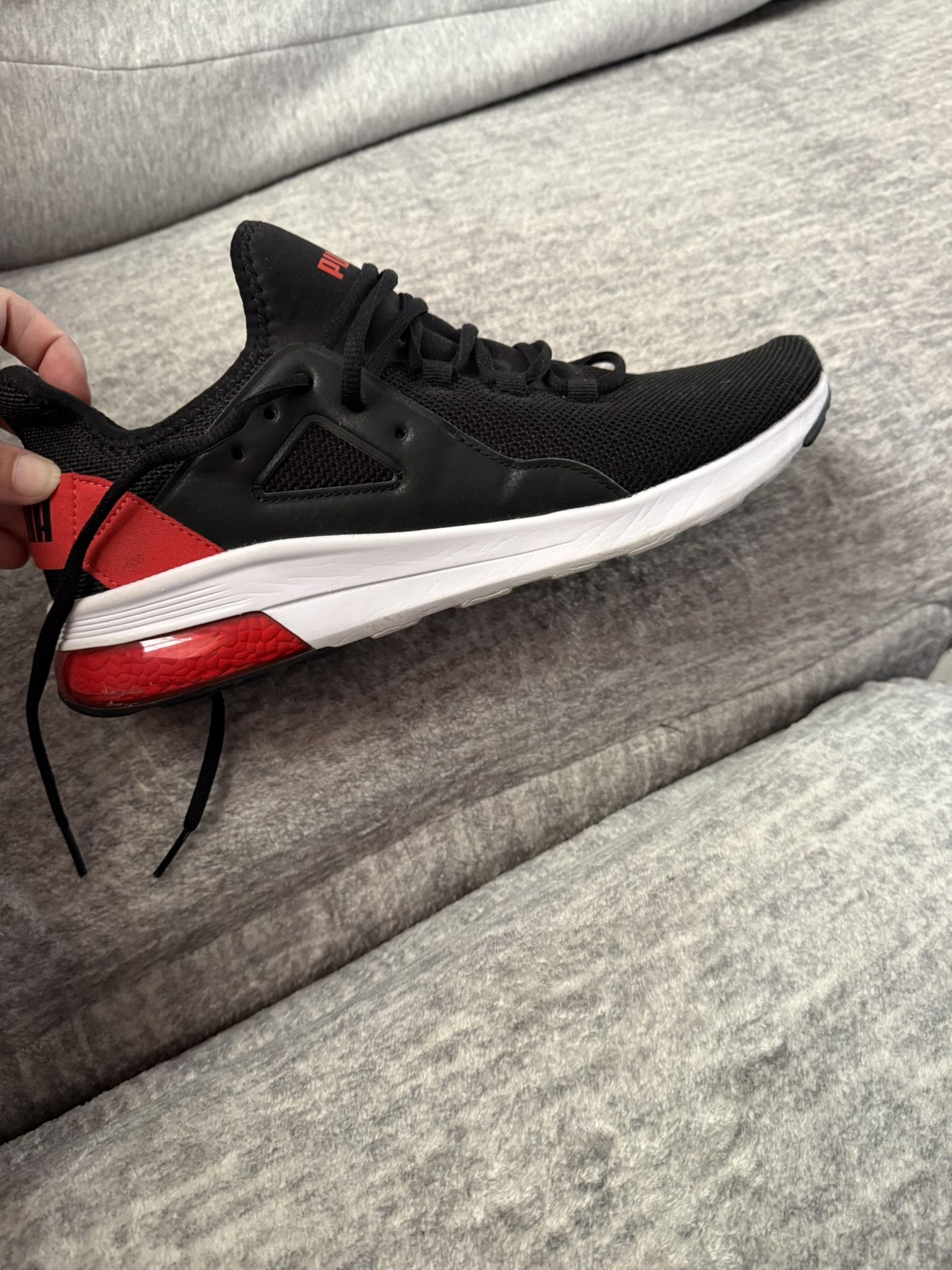 Men’s Puma Size 10.5