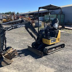 2017 John Deere 17G Mini Excavator