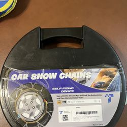 Durable Alloy Steel Construction: Made from wear-resistant alloy steel, our heavy-duty tire chains offer superior durability and long-lasting performa