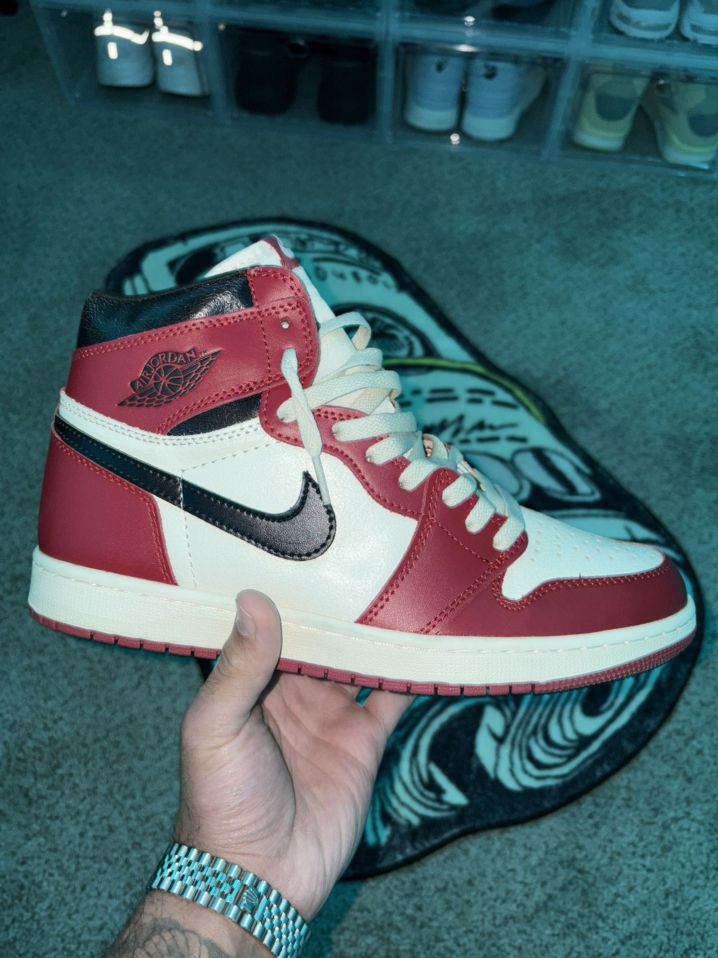 Jordan 1 Retro High Og Chicago Lost And Found Size 11
