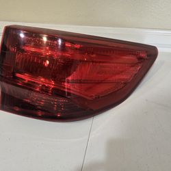 2014 - 2020 Acura MDX Outer Taillight Passenger Right Side OEM 