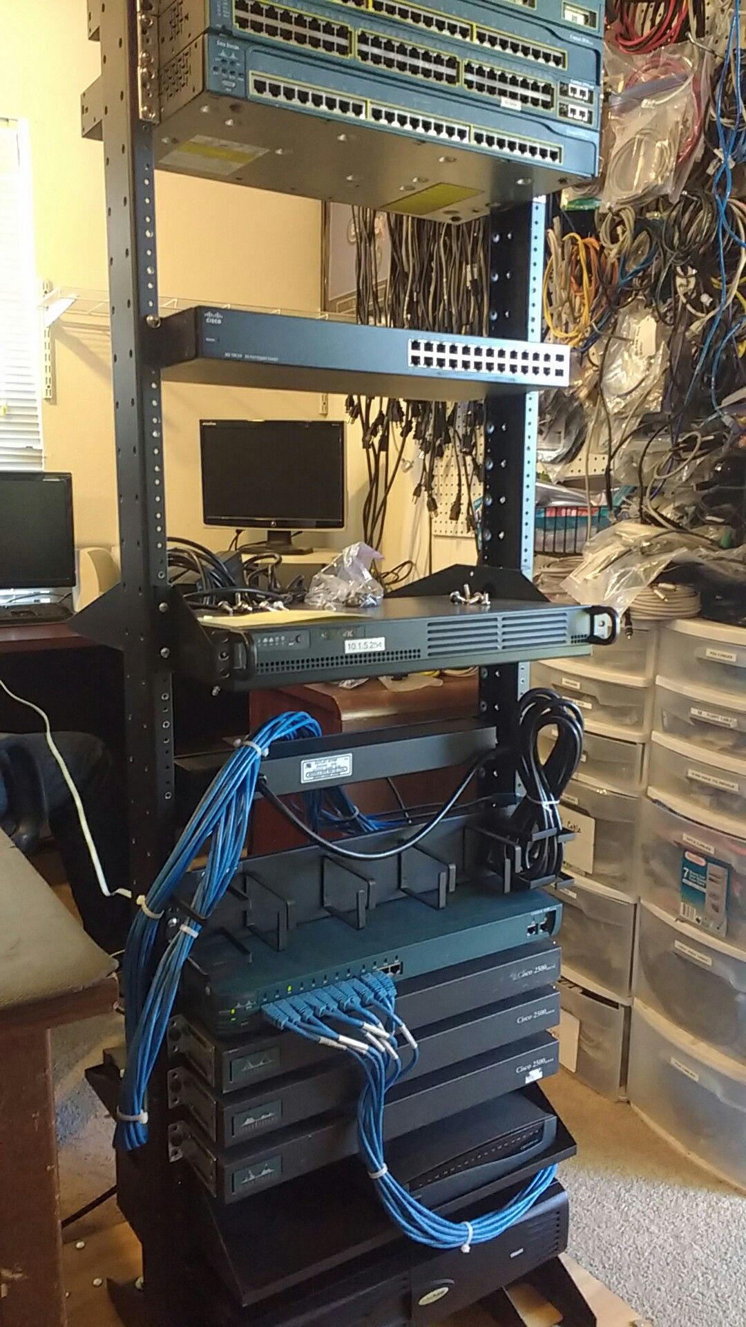 Cisco CCNA CCNP CCIE Lab Setup