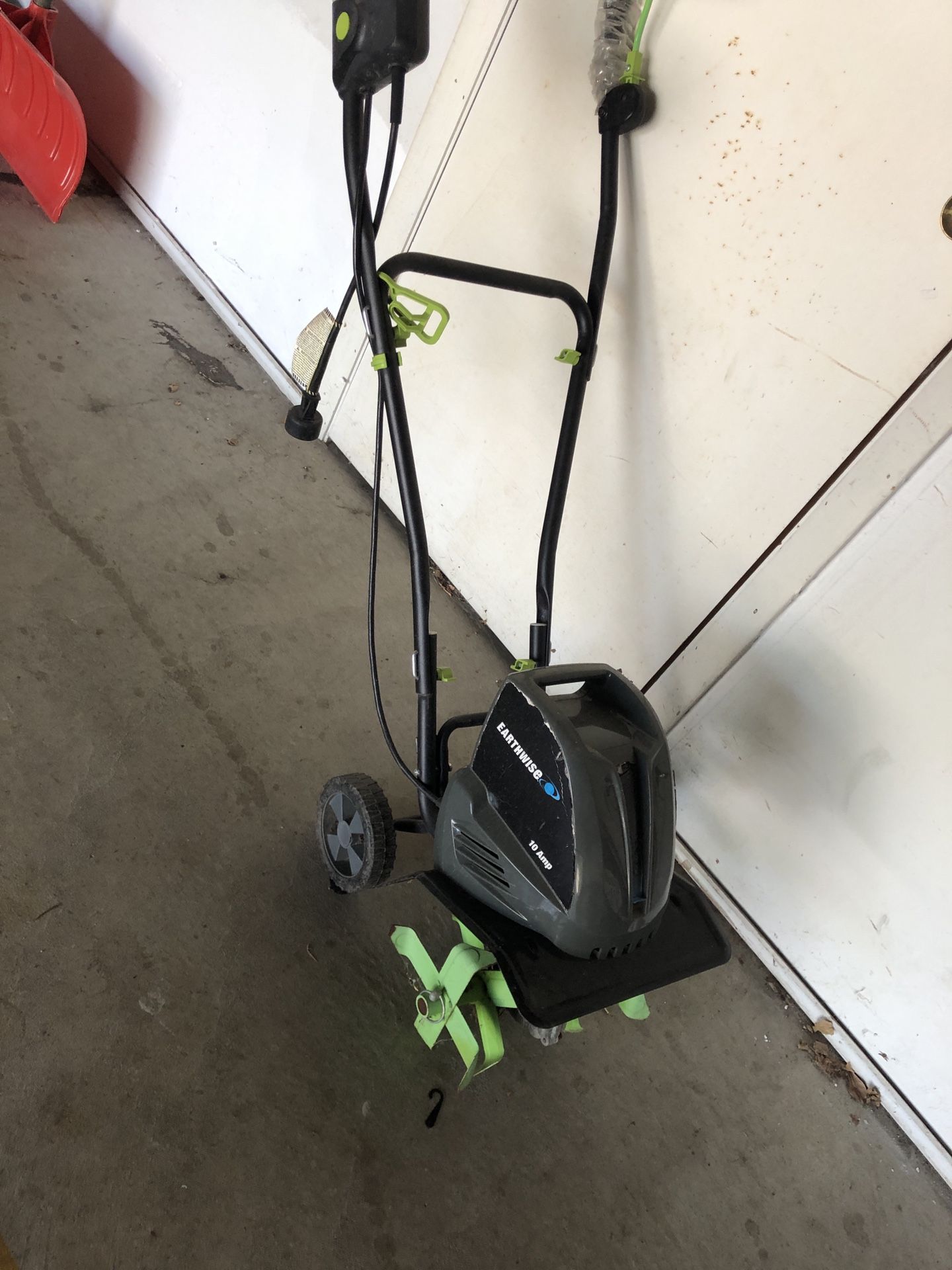 Earth wise 10 Amp Rototillar Used three times!!