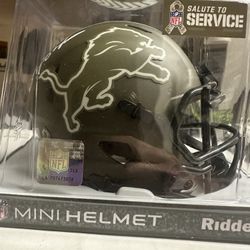 Barry Sanders Signed Detroit Lions Riddell Salute to Service Mini Helmet Schwartz