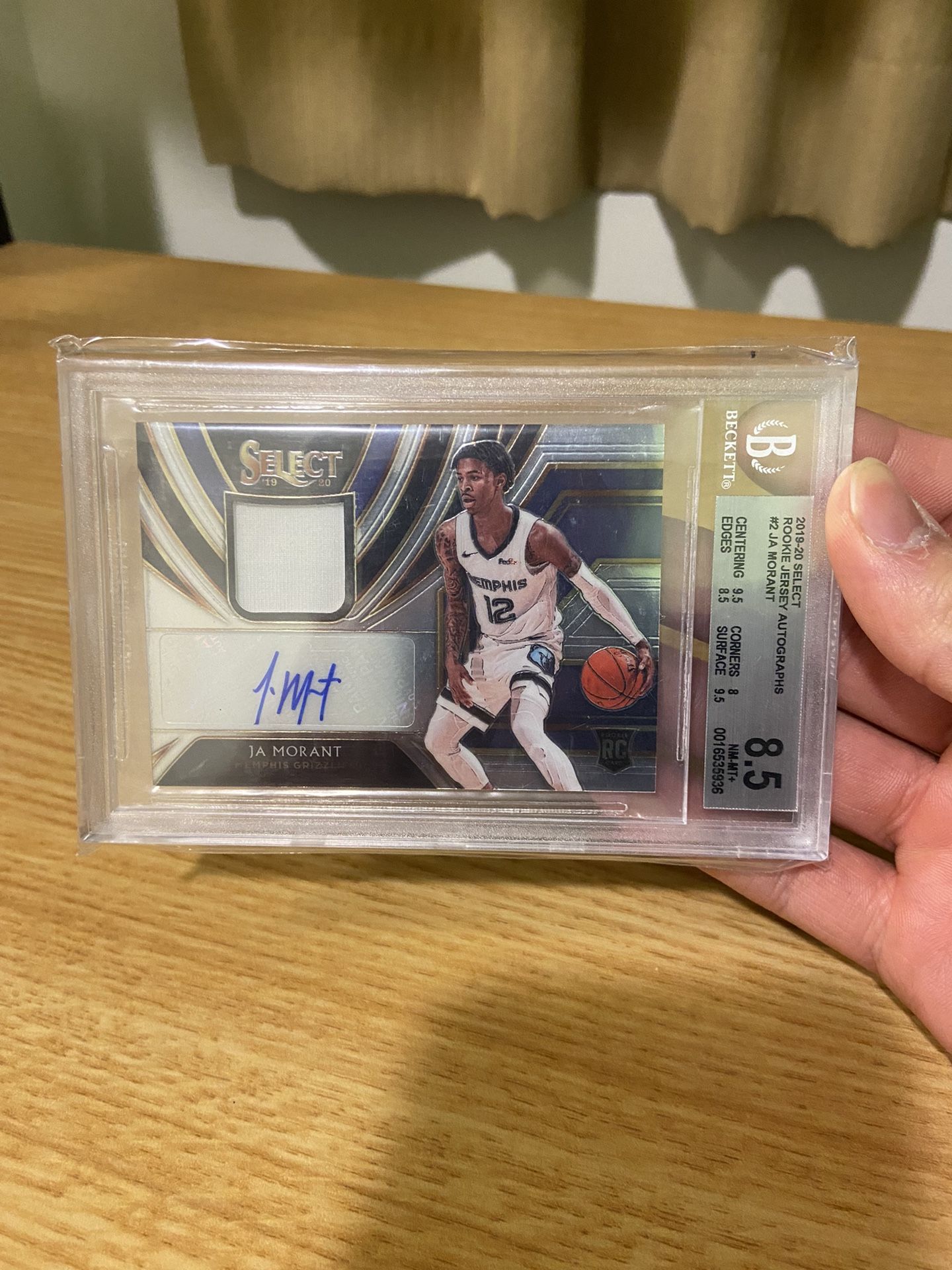 2019 Panini Select Rookie Jersey Auto /199 Ja Morant BGS 8.5