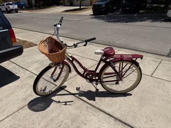 $60, 26in Schwinn Cruiser Bicycle