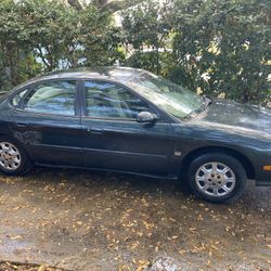 1998 Ford Taurus