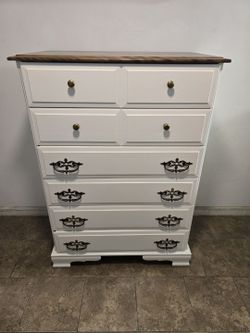Chest Dresser 34L 19W 38H