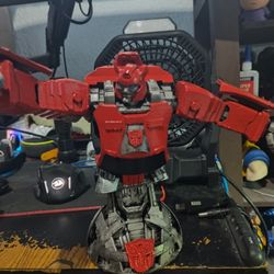 Bust Statue Of Cliffjumper Autobots Transformers 