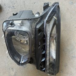 2021 - 2023 Chevy Trax  Right Passenger LED Headlight  OEM-NEW (contact info removed)8
