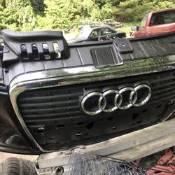 Audi 3.2 Bumper And Cover