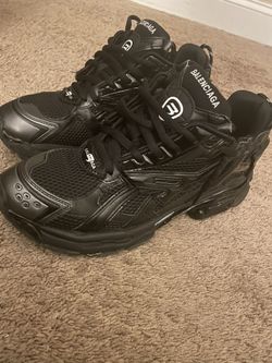 Balenciaga Runners Size 11 $200