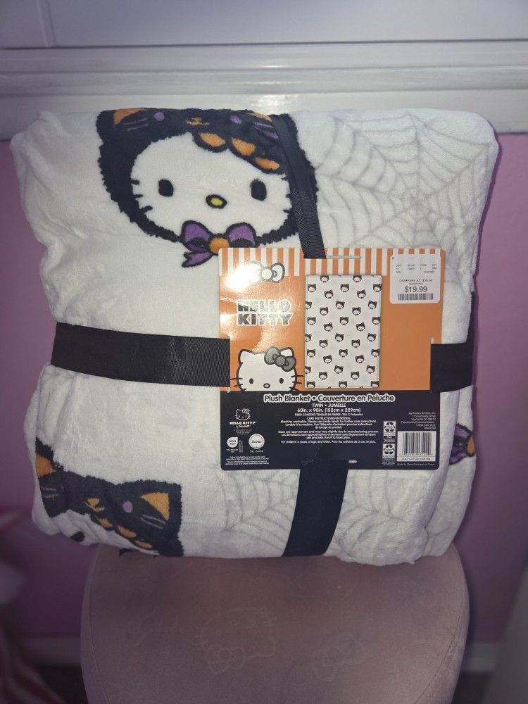 Hello Kitty Halloween Blanket 🐈⬛️