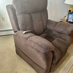 Mega Motion 5300 Power Recliner And Lift Chaise Lounger 