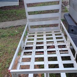 Aluminum gate with ramp.... easy hauling $50