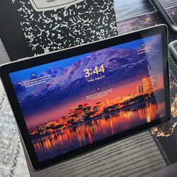 Microsoft Surface Go 3 + Case + Charger + Pen | 128GB | Silver