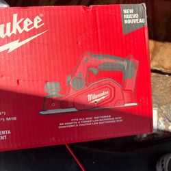 Milwaukee M18 3-1/4" Planer 2623-20