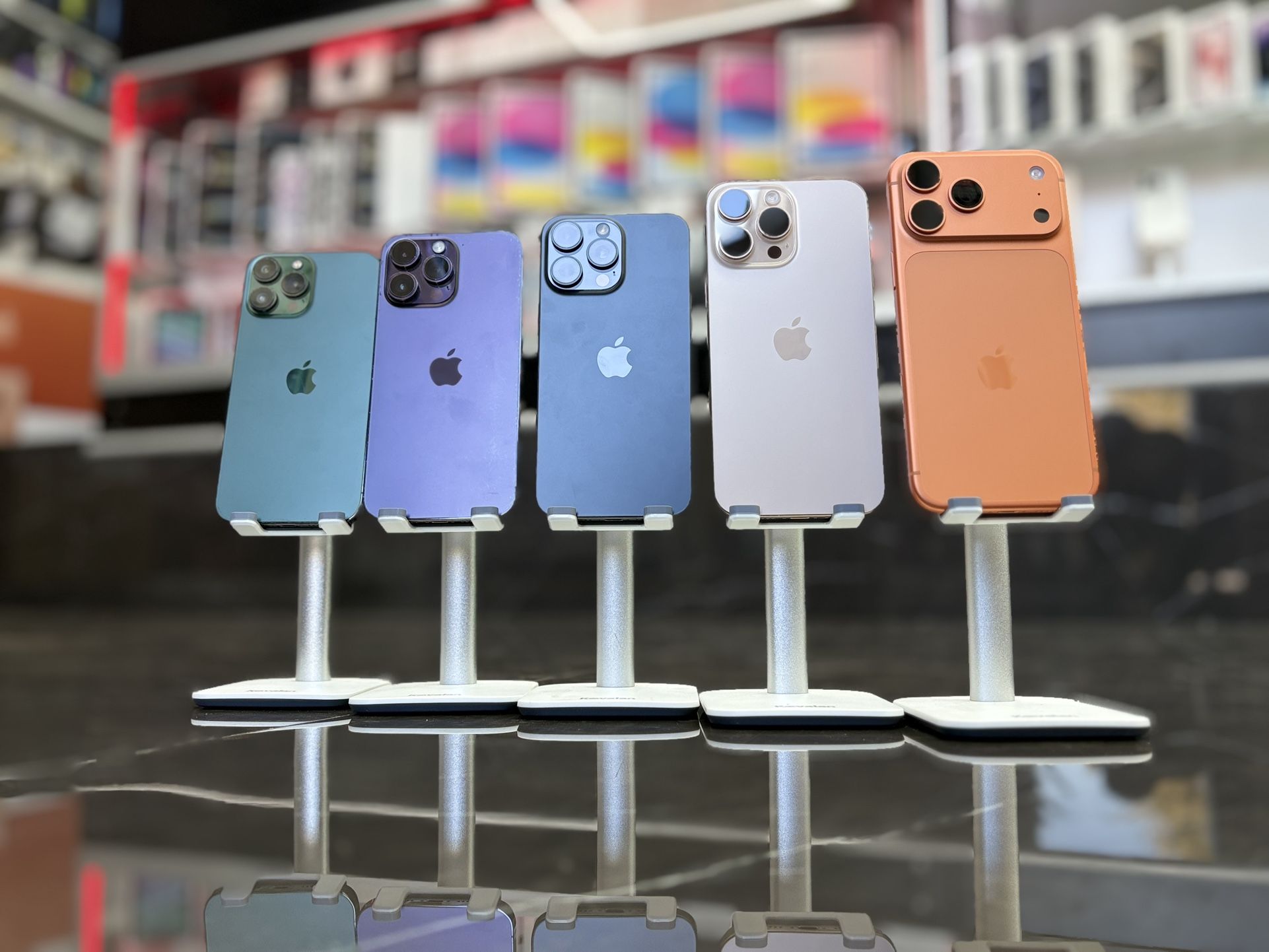 iPhone 13 Pro Max, 14 Pro Max, 15 Pro Max, 16 Pro Max & 17 Pro Max (Take It Home In Payments/ llévalo a casa en pagos 