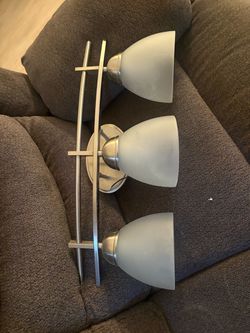 Bathroom light fixture