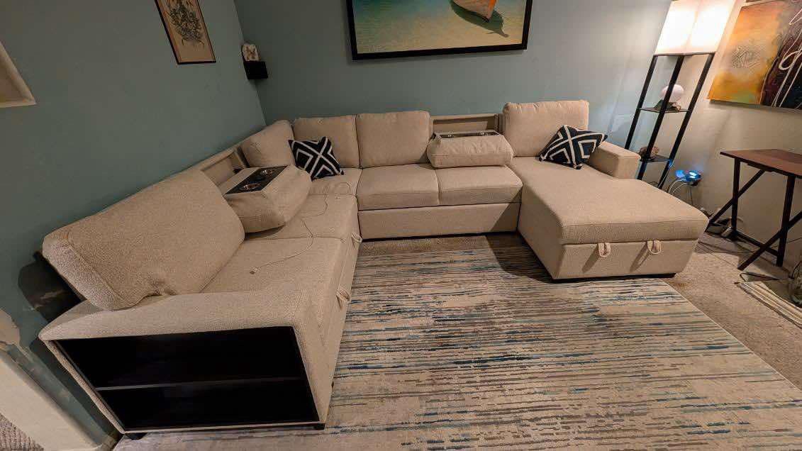 New Sleeper Sectional Couch with USB & Storage! Includes Free Delivery 🚚!