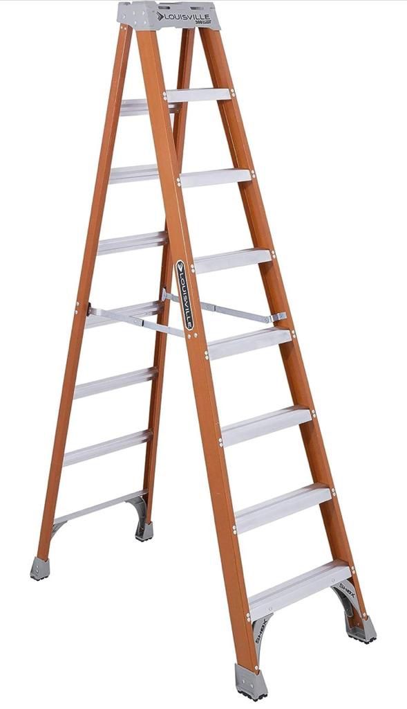 8' Fiberglass Step Ladder - new in box