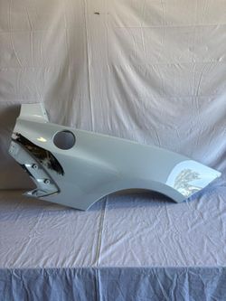 2020-2026 Chevy Corvette C8 Rear Left Driver Quarter Panel OEM (contact info removed)2 Used