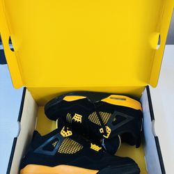 Jordan 4 Yellow Thunder