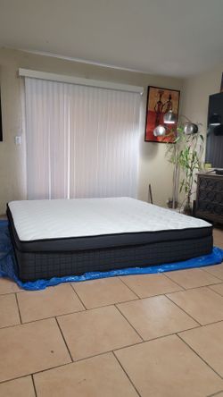 VERY NICE LIKE NEW KING SIZE MATTRESS FOR SALE! IN GREAT CONDITION, FREE DELIVERY