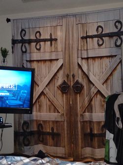 Barn door cerains