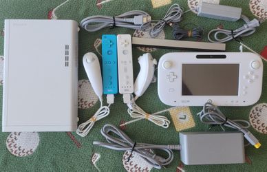 Wii U Bundle — Great Condition, Fully Working, Includes 2 Remotes & Motion Sensor