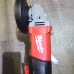 Milwaukee
11 Amp Corded 4-1/2 in. or 5 in. Braking Small Angle Grinder Paddle with No-Lock