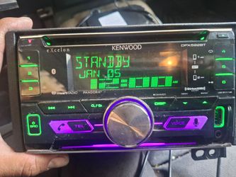 STEREO KENWOOD CD AUX USB BLUETOOTH CAMBIA DE DIFERENTES COLORES GOOD CONDICIÓN ABLO ESPAÑOL