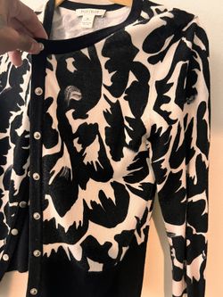 WHITE HOUSE BLACK MARKET cardigan