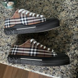 Burberry Shoes