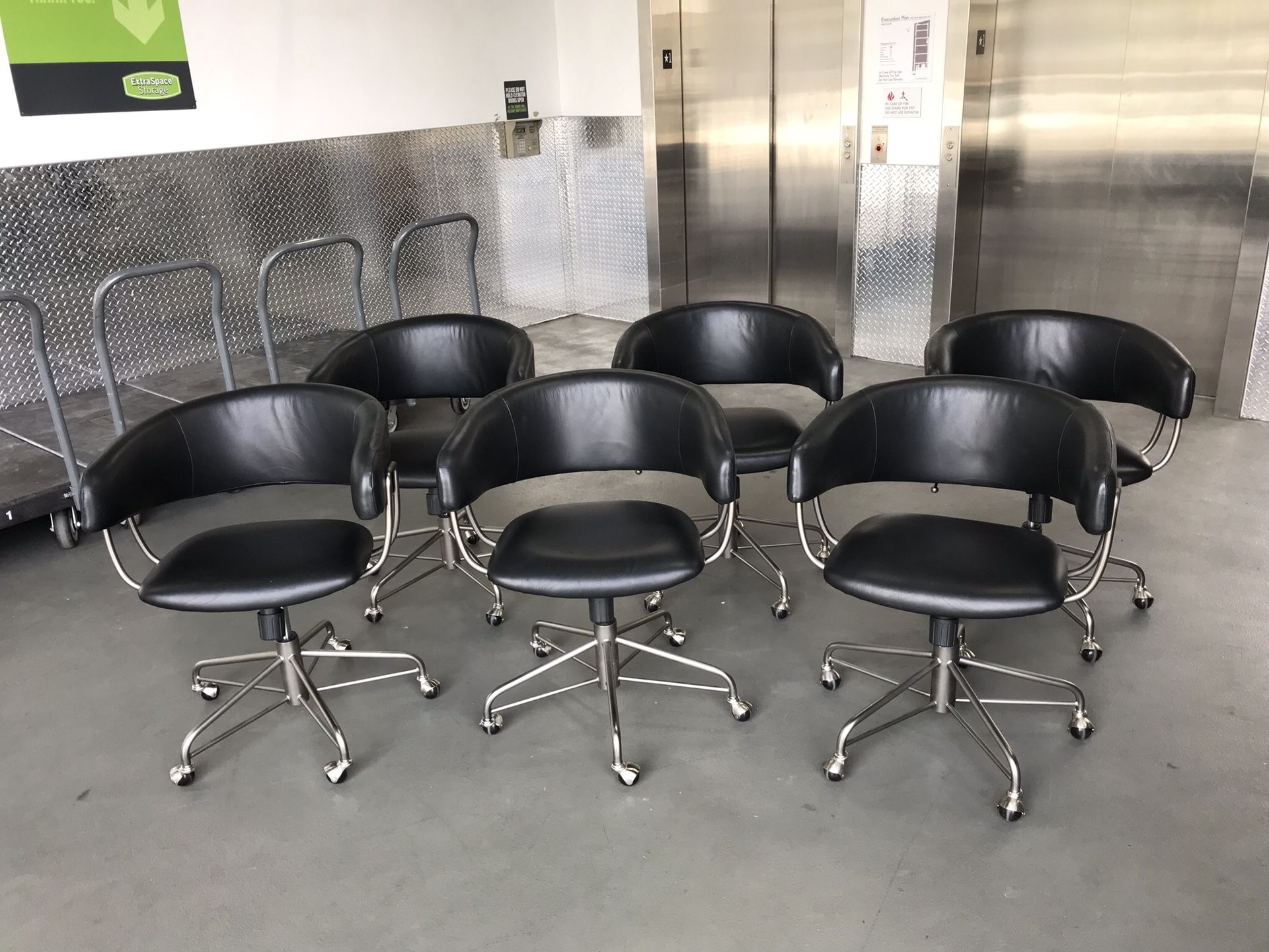 New West Elm Halifax Black Leather Swivel Office Desk Chair Chairs