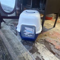 Small Dog/Cat House