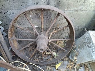 Antique Wagon Wheel