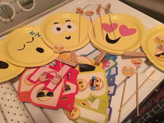 Emoji Party decor