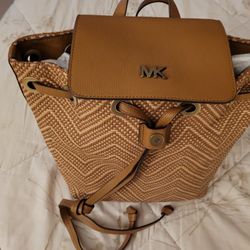 MK/Michael kors barely used purse/backpack. , bought from Nordstom for $350